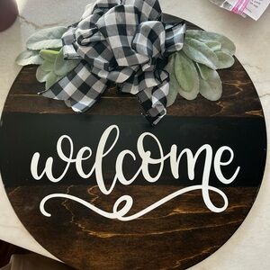 Brown and White Welcome hanging Sign with Bow